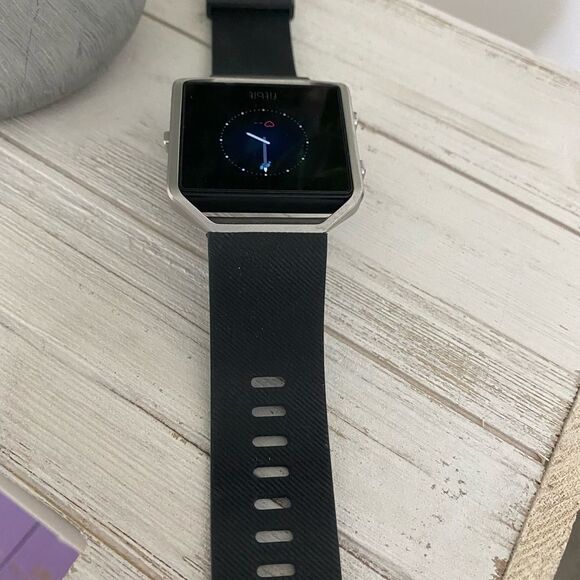 𝅺FITBIT Blaze Smart Watch - Picture 1 of 16
